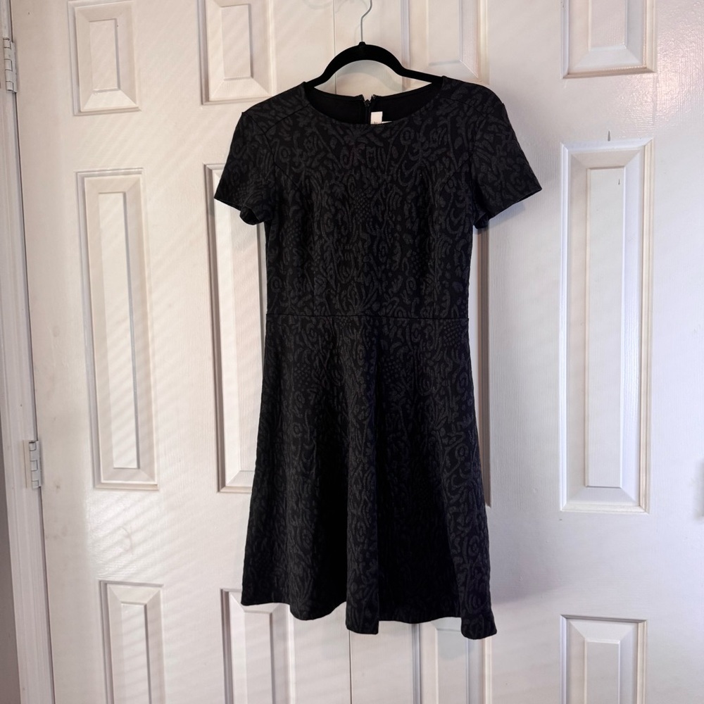 Loft Black Jacquard Short Sleeve Dress Size 2
